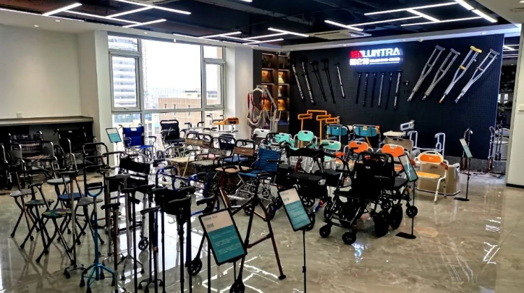 春運回家圖文風(fēng)橫版海報__2025-02-15+17_46_38.jpg 春運回家圖文風(fēng)橫版海報__2025-02-15+17_46_38.jpg